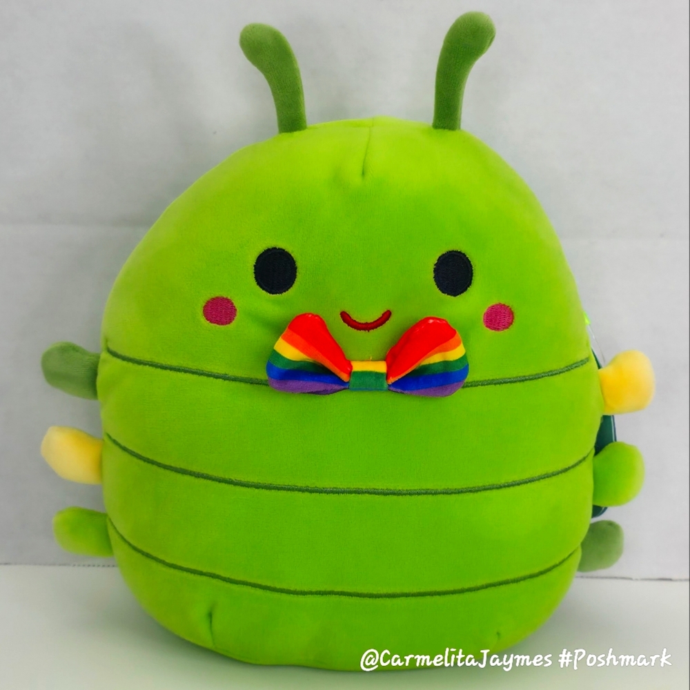 CORTEZ 🌈🐛 8" Green Caterpillar w Rainbow Bowtie Pride 2025 Squishmallow NWT